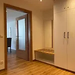 Landgasthaus Zum Kreuz Gbr بيت ريفي *