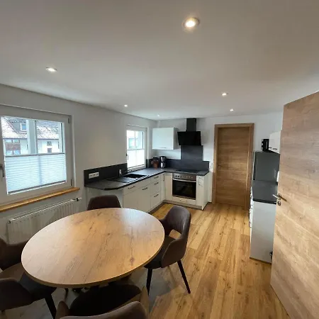 Landgasthaus Zum Kreuz Gbr *