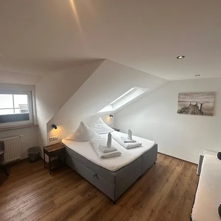 Landgasthaus Zum Kreuz Gbr Estalagem Isny im Allgäu