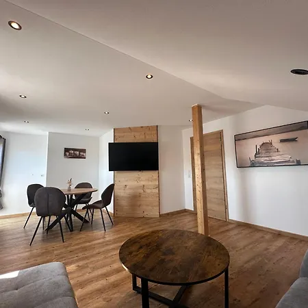 Landgasthaus Zum Kreuz Gbr Estalagem Isny im Allgäu